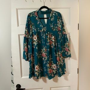 Beautiful turquoise dress